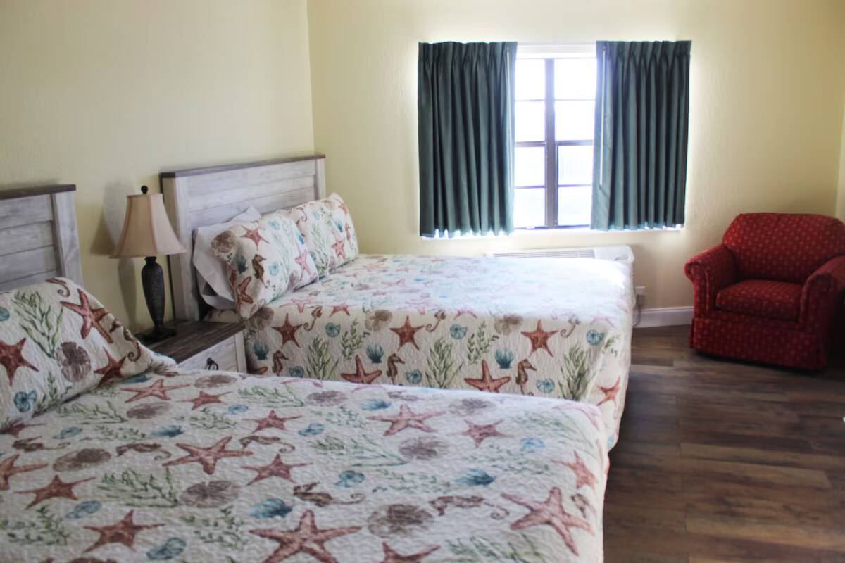 Holiday Shores Beach Club accommodation